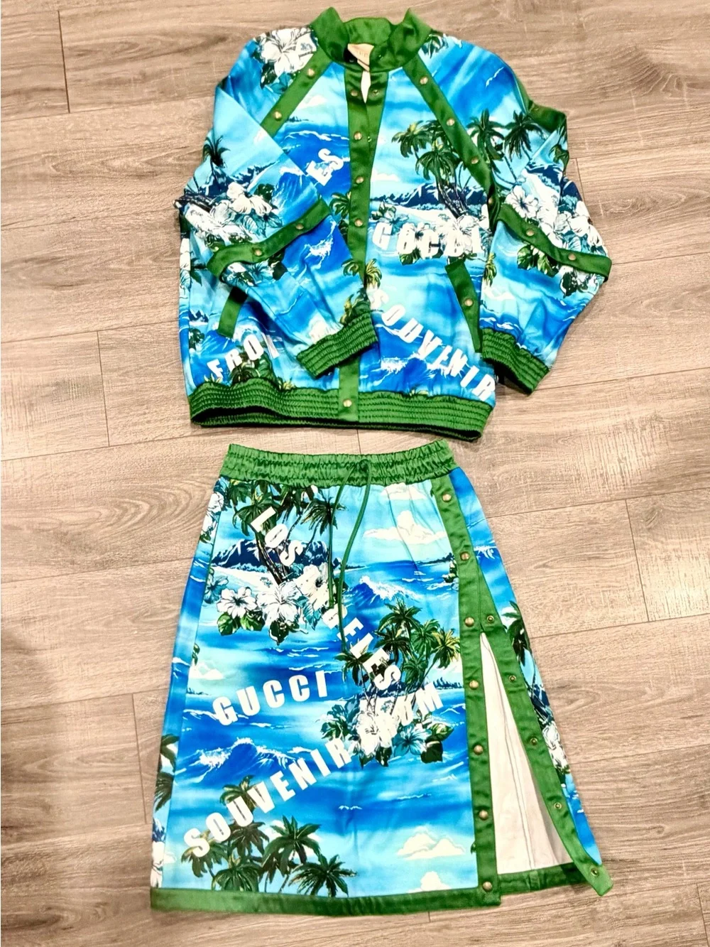 **SOLD**Gucci Blue & Green Tropical Skirt Set - Picture 1 of 8